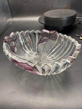 Mikasa Oval Lead Crystal Bowl with Pink Petals
